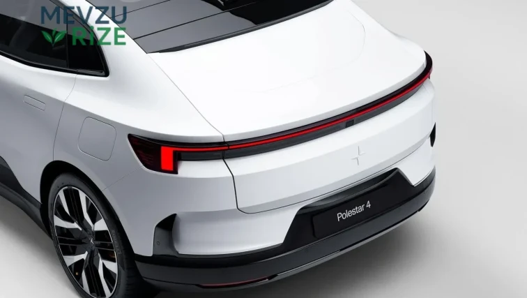 Polestar 4'ün Arka Camsız Tasarımı Tartışma Yarattı: Sürücüler Hasar Sorunlarıyla Karşılaşıyor