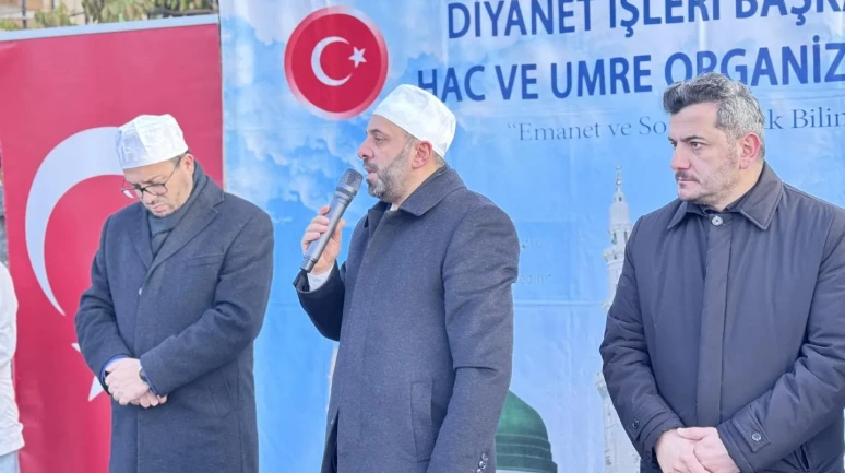 Umre Kafilesi Dualarla Kutsal Topraklara Uğurlandı
