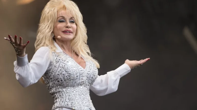 Dolly Parton Kimdir? Hayatı, Şarkıları, Serveti ve Ölüm Nedeni