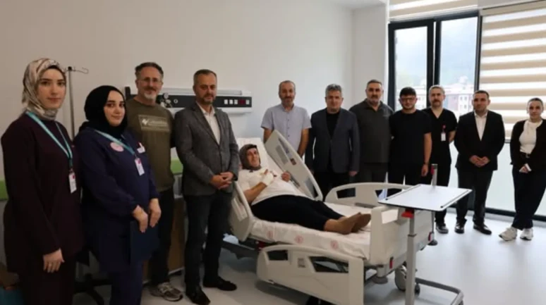 Güneysu Tenzile Erdoğan Devlet Hastanesi'nde İlk Ameliyat Yapıldı