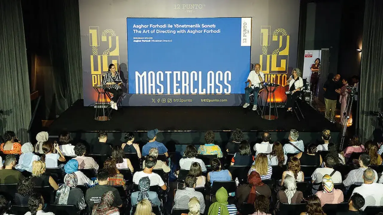 Usta yönetmen Asghar Farhadi, genç sinemacılarla buluştu 5 Usta yönetmen Asghar Farhadi, genç sinemacılarla buluştu