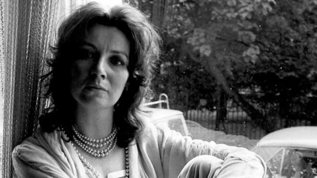 Haftanın Kitabı #386: Küçük Kırmızı Sandalyeler – Edna O'Brien 5 Edna O’Brien