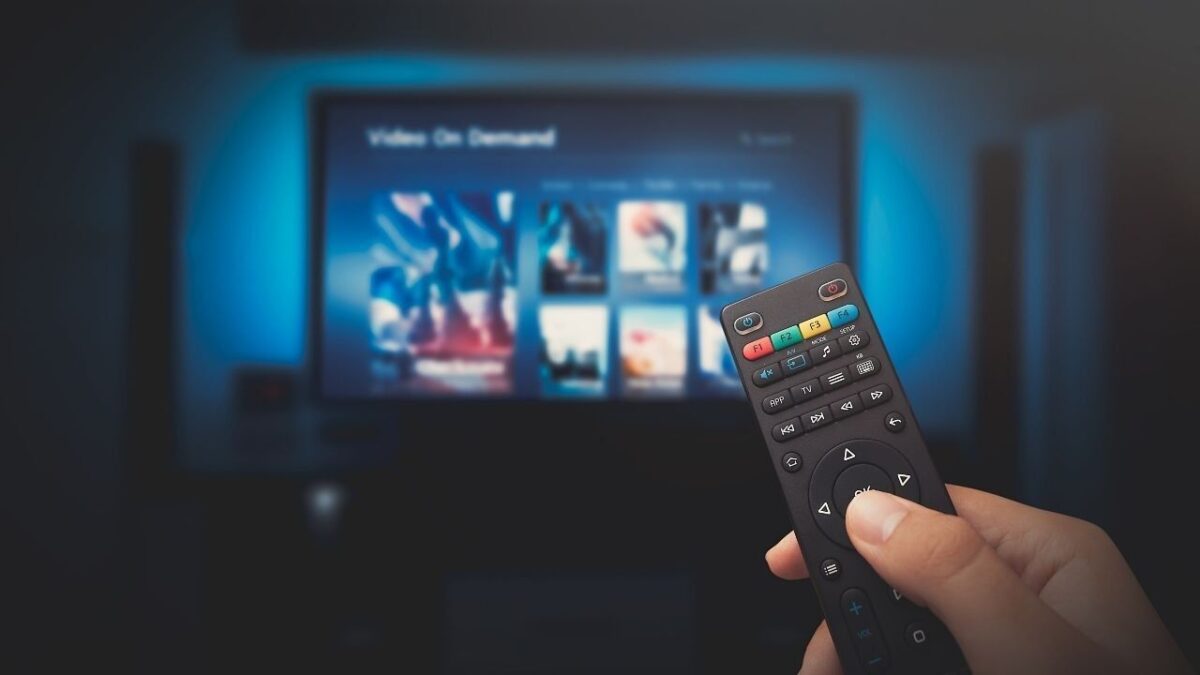 1 Ekim Perşembe TV yayın akışı: Bu akşam hangi diziler var, saat kaçta başlıyor?