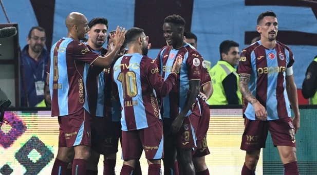Trabzonspor 2-0 Beşiktaş: Ozan ve Salah Attı, Reis Tarihe Geçti