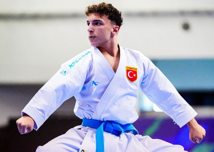 Rizeli Karateci Hüseyin Kabil Dünya İkincisi Oldu!
