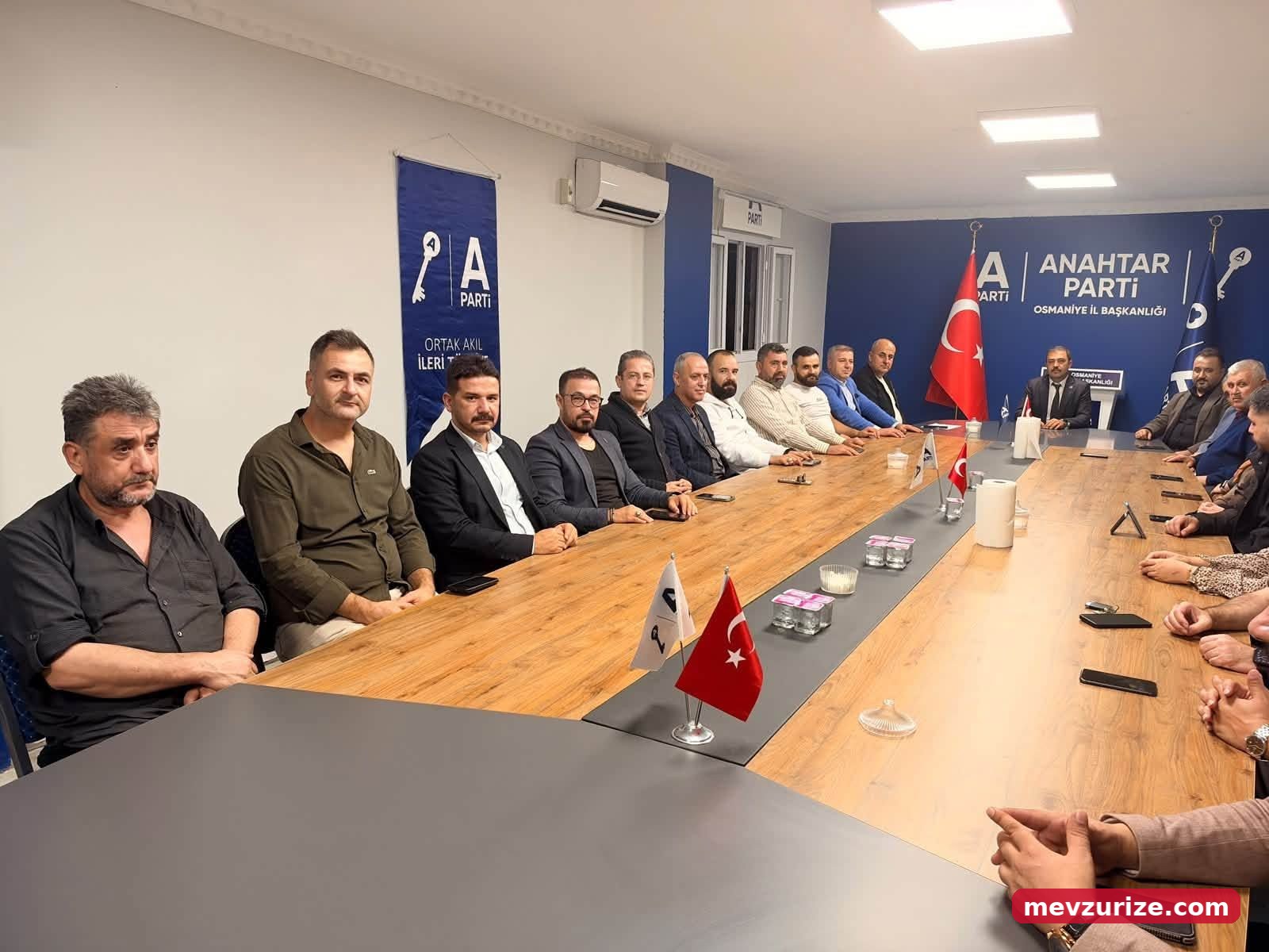 Anahtar Parti Osmaniye’de Haftalık Toplantı1