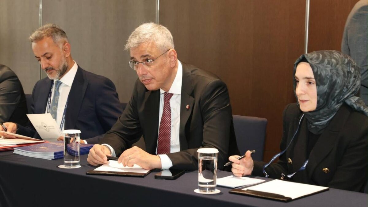 Bakan Memişoğlu, Katar Halk Sağlığı Bakanı ile görüştü