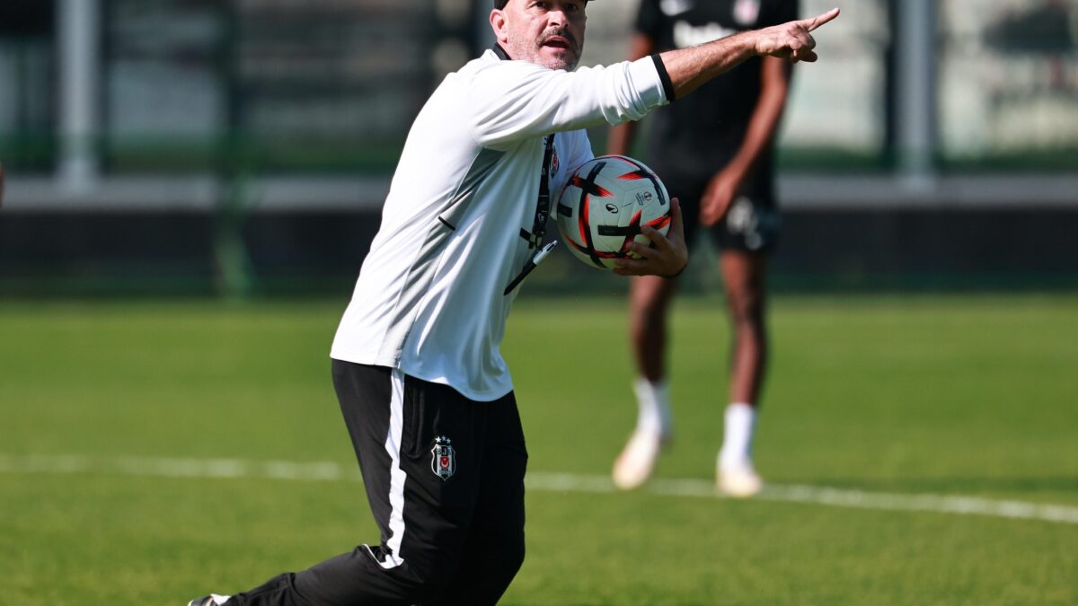 Beşiktaş, Crystal Palace mesaisine başladı