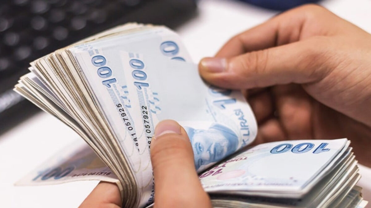 Bütçede yılın en yüksek aylık açığı verildi. Faize günde 8.3 milyar TL