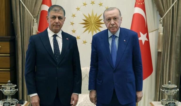 CEMİL TUĞAY EŞİ KİMDİR Öznur Tugay kaç yaşında, nereli Öznur Tugay ne iş yapıyor Cemil Tugay nereli, kaç yaşında
