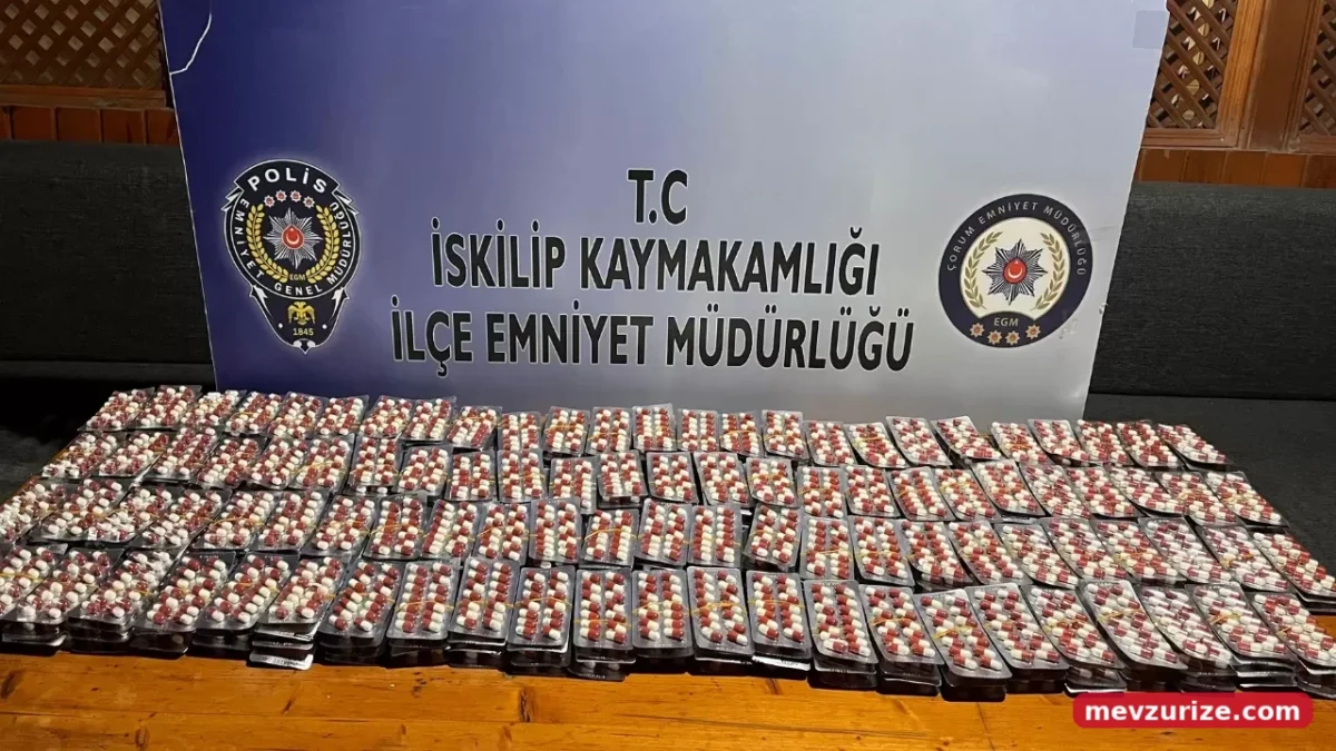 Çorum İskilip’te araçta 5 bin 500 uyuşturucu hap ele geçirildi