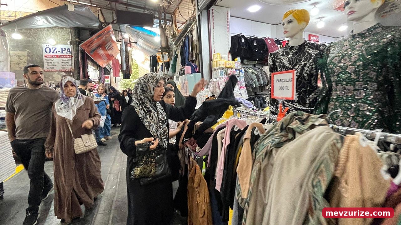 Diyarbakır’ın En Ucuz Çarşısında Yoğun Kalabalık2
