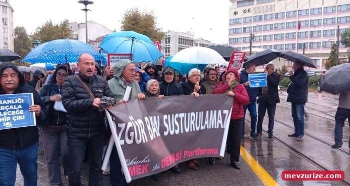 Eskişehir’de Halk TV’ye kayyum tepkisi! Platform üyeleri yürüdü