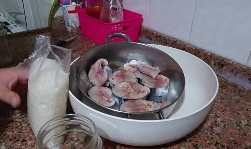 Karadeniz Usulü Palamut Tuzlaması Nasıl Yapılır? Bolluk Sezonunda Kışlık Hazırlığın Püf Noktaları