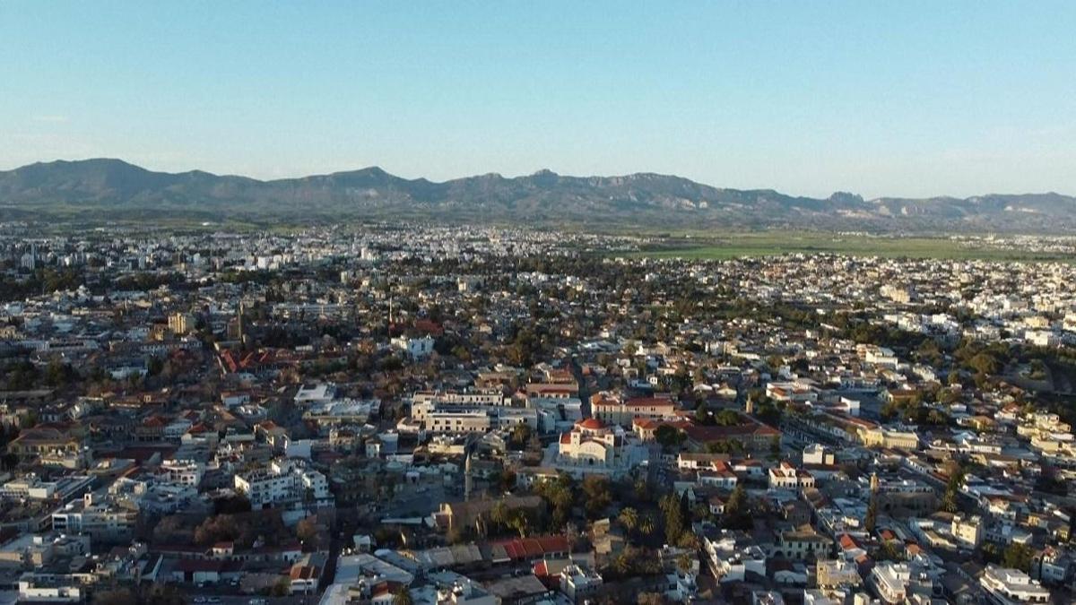 Güney Kıbrıs Türk izlerini siliyor! Baf'taki Kemal Atatürk Caddesi'nin adı değiştirildi