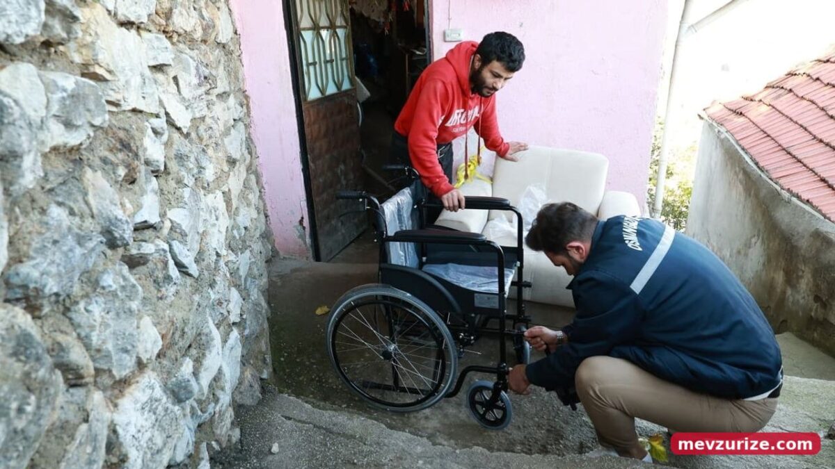 Hareket özgürlüğü için kapı kapı: Osmangazi'den 178 tekerlekli sandalye desteği