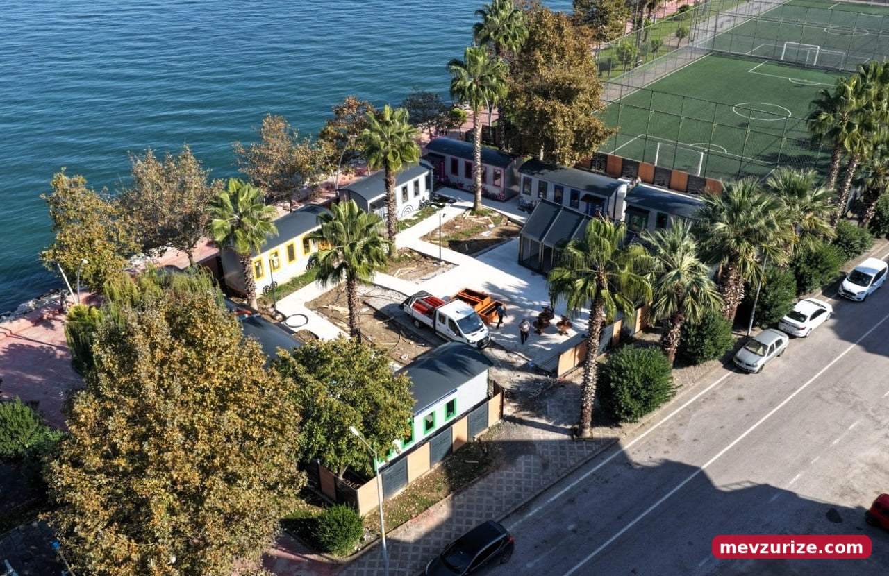 KOCAELİ BÜYÜKŞEHİR BELEDİYESİNCE KARAMÜRSEL'DE YAPIMI SÜRDÜRÜLEN LOKOMOTİF ÇOCUK KÖYÜ'NÜN YIL...