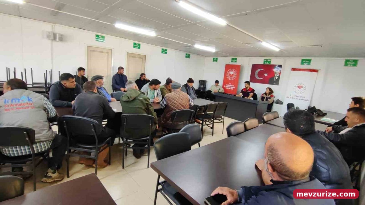 KARS’TA TARIM EKİPLERİ ÜRETİCİNİN SORUNLARINI SAHADA DİNLİYOR(KARS-İHA)