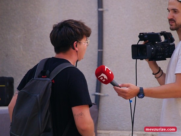 Son dakika haberinin peşinden ilk o koşuyor