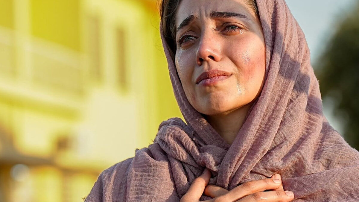 Sevdan Bir Ateş’in Leyla’sı Özge Özacar’ın asıl mesleği ortaya çıktı: Dereceyle bitirmiş