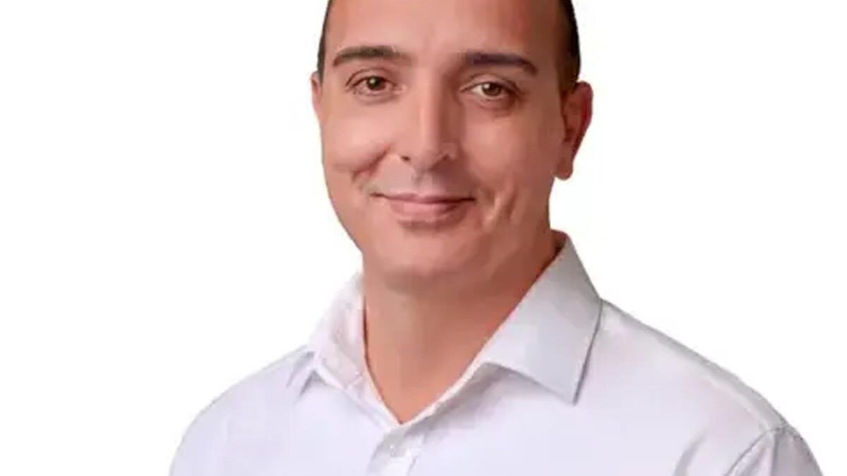 Yeni Parti'ye geçen Konyaaltı Belediye Başkanı Cem Kotan kimdir? Belediyede işçiyken başkan adayı olmuştu